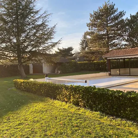 Quiet House Galgon
