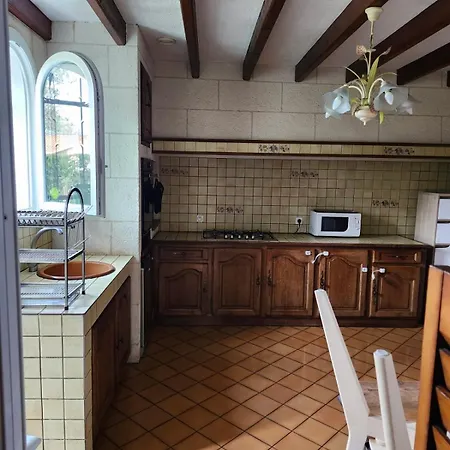 Quiet House Galgon
